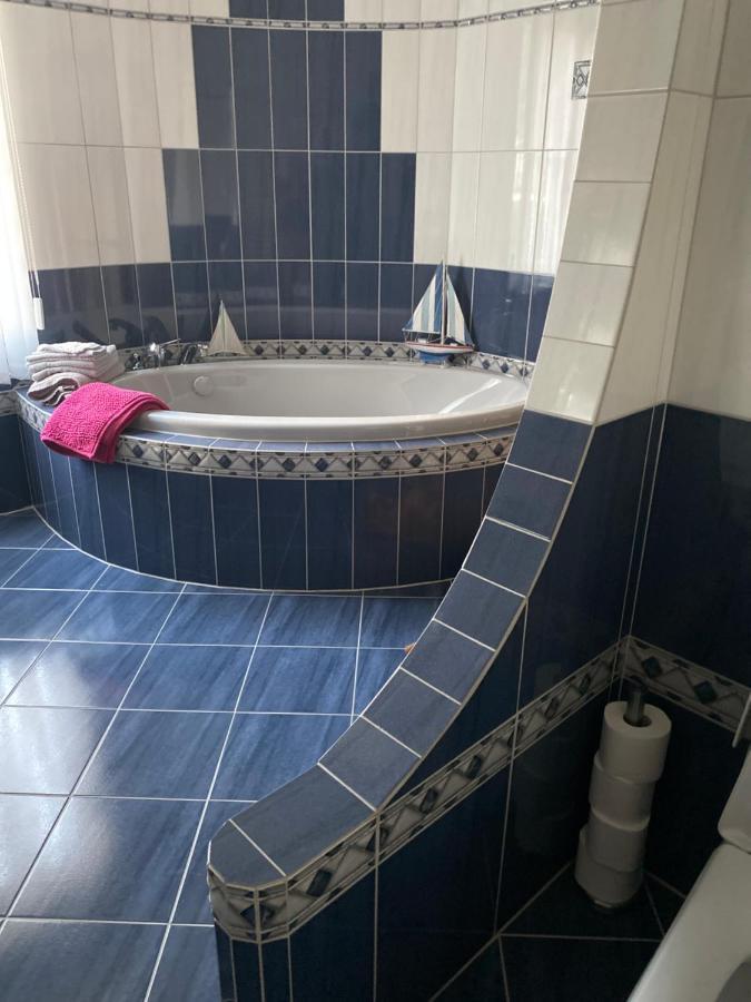 La Maison Du Petit Bonheur Moutier Luaran gambar